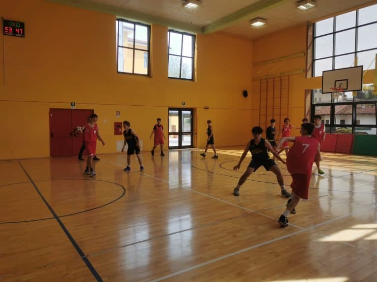 La juniores conquista il primato in classifica, la prima divisione sfiora l’impresa e l’under 10 si diverte in trasferta
