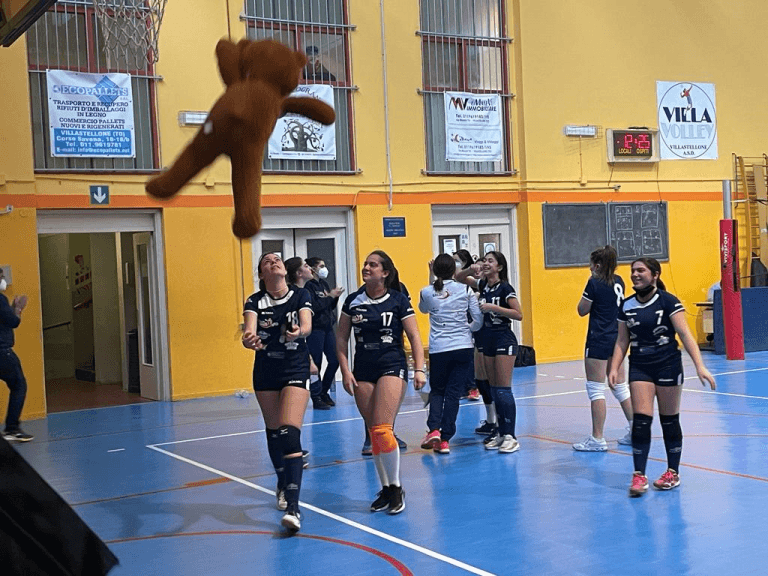 Volley U15 femminile: Grandi le nostre guerriere…. con l’orsacchiotto